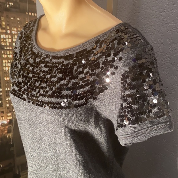 AERIE - grey short slv sweater w black sequins around the neck & shoulders - M - Picture 8 of 16